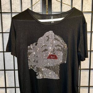 Shiny NY Black T-Shirt with Silver and Red Graphic OS